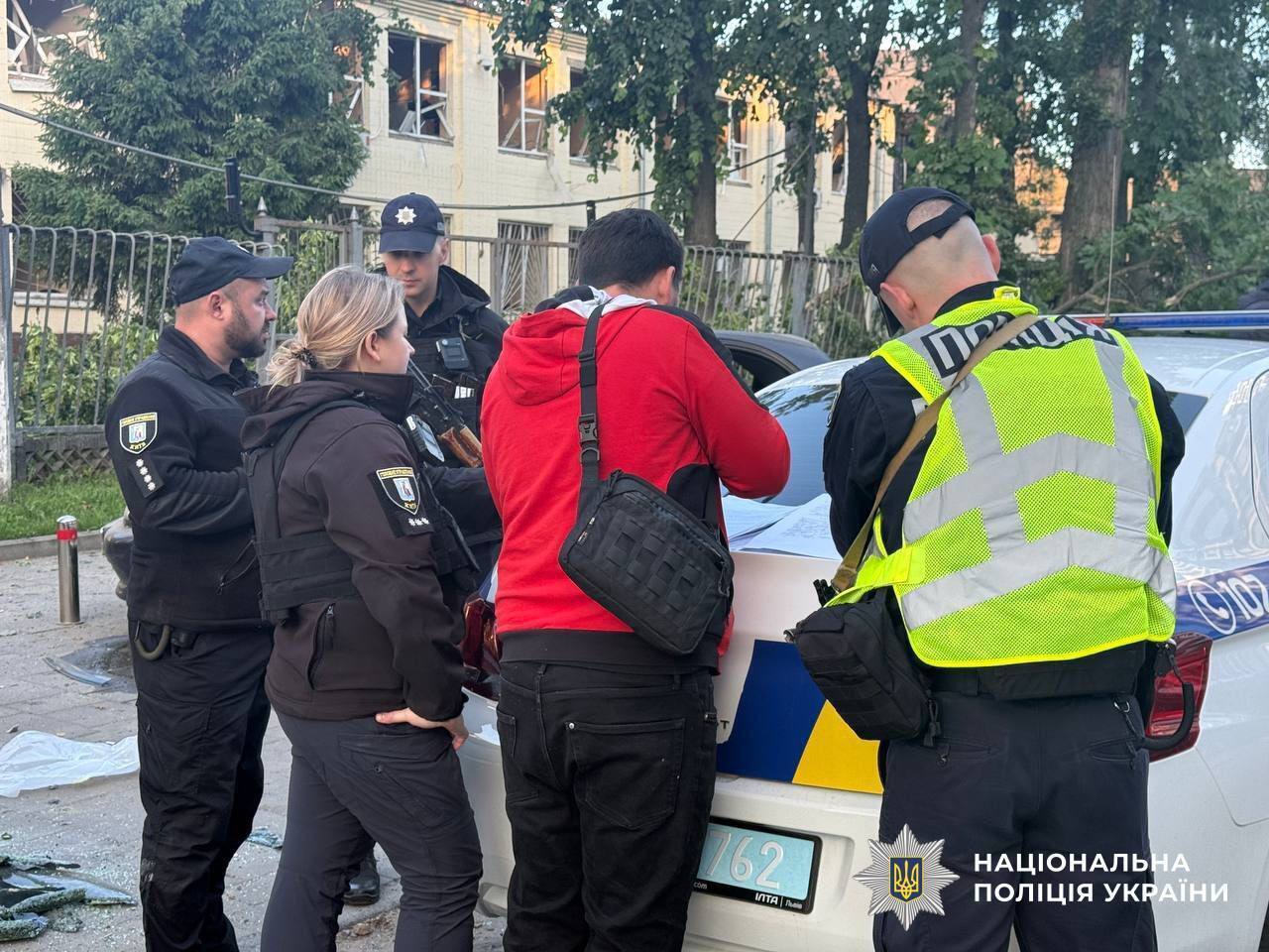 В момент удара направлялся на вызов: в результате атаки РФ погиб спасатель