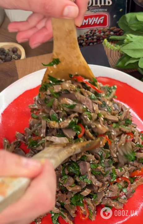 Пикантные куриные желудочки по-корейски: как приготовить