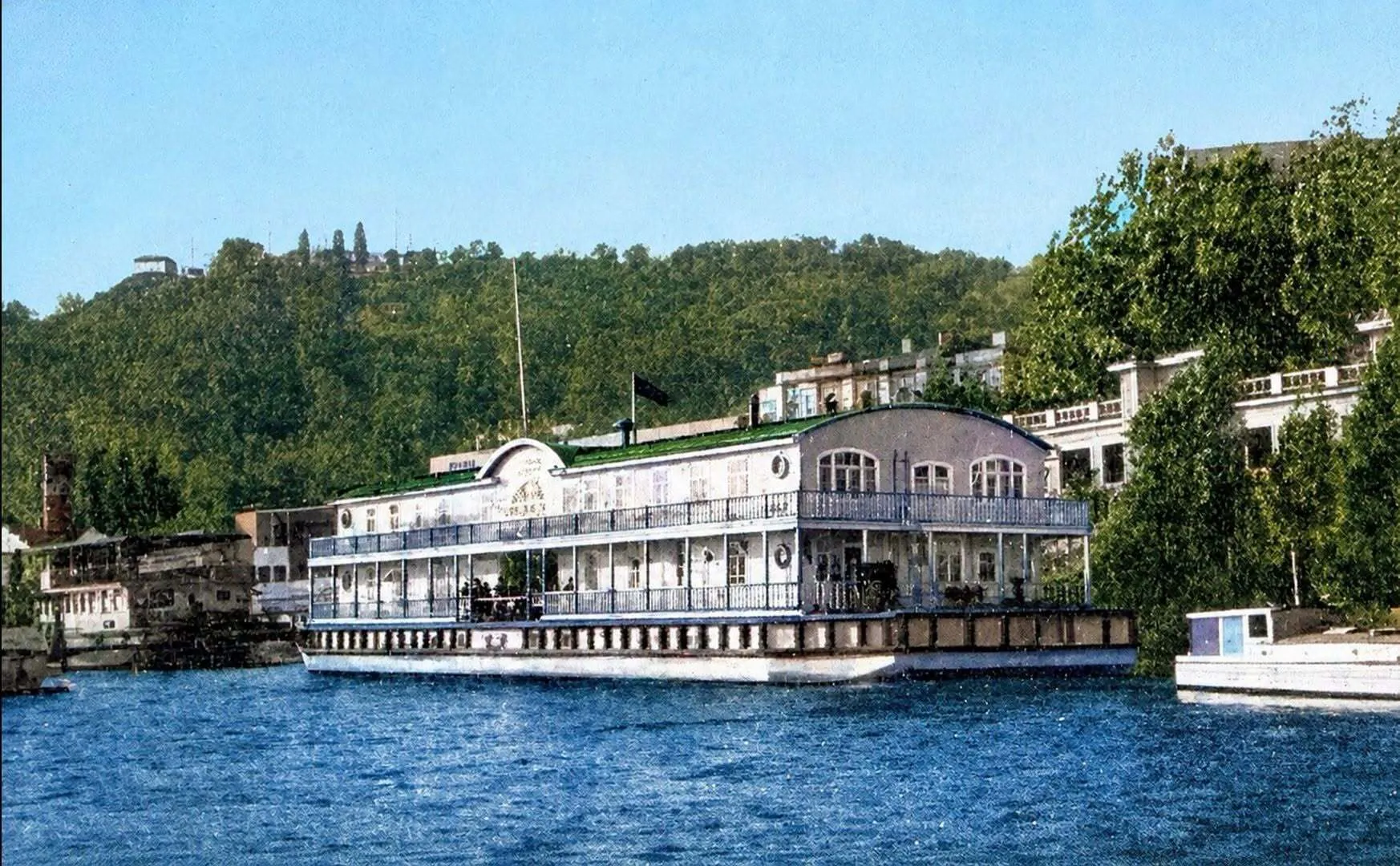 Київ. Фото річкового вокзалу 1955 року.