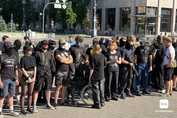 У Києві влаштувати протести проти Маршу рівності