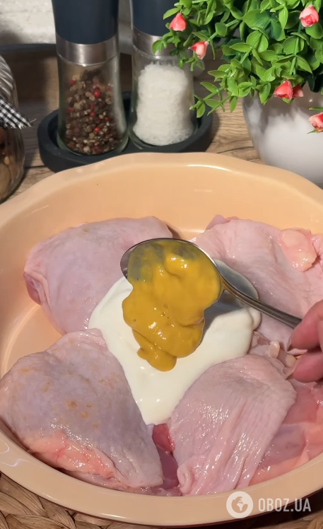 Лучший маринад для запеченной курицы: мясо получится очень сочным