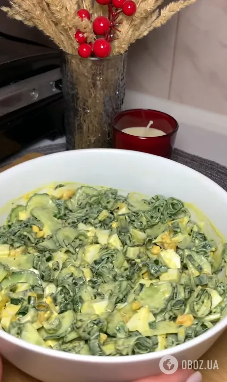 Летний майонезный салат с яйцами, зеленью и огурцом: делимся вкусным рецептом