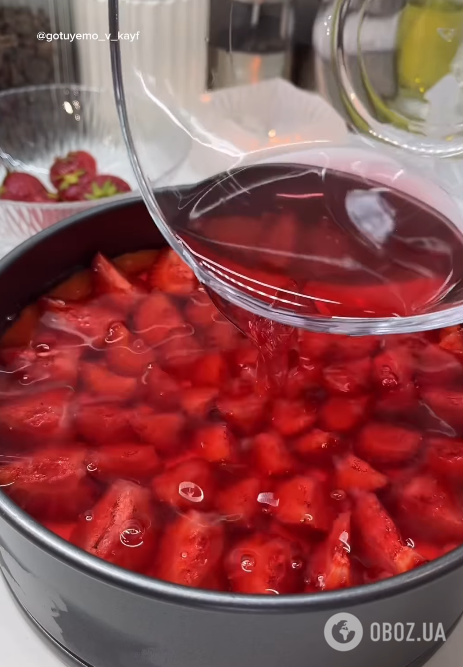 Вкусный клубничный чизкейк, который не нужно выпекать: как приготовить