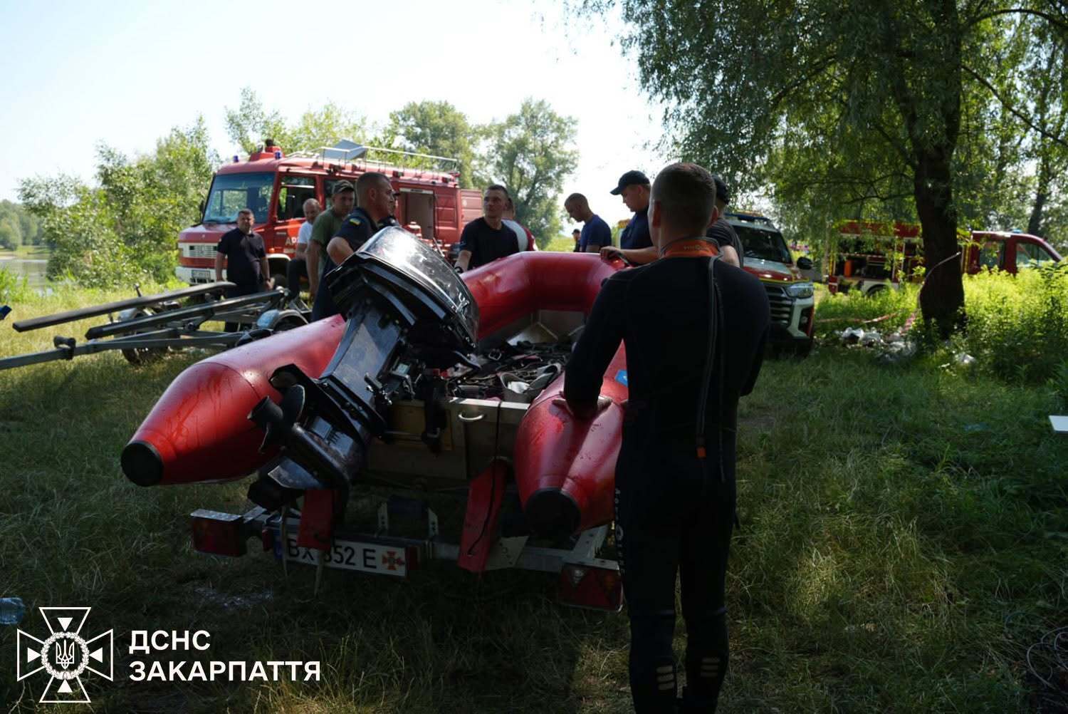 Дитину знайшли у річці неподалік села Тросник.