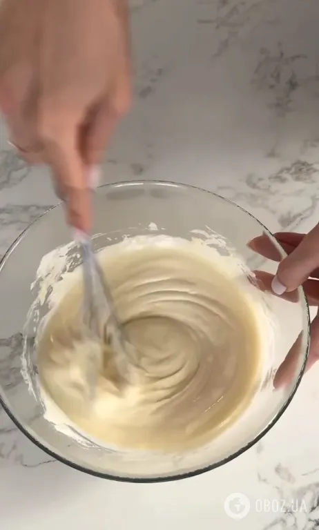 Нежная шарлотка, которая просто тает во рту: как приготовить