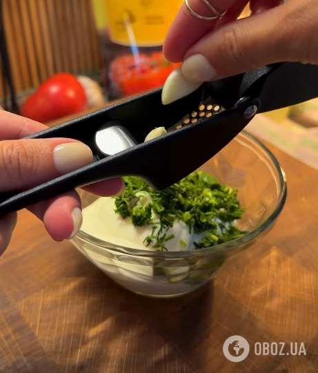Оригинальный летний салат из запеченных овощей: чем  вкусно заправить