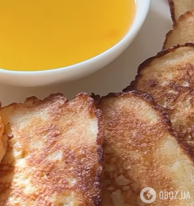 Пышные яблочные оладьи, которые на вкус как "Шарлотка": делимся простым рецептом