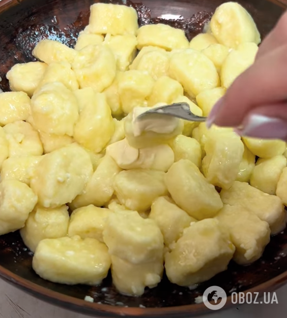 Вкусные ленивые вареники, которые не распадаются: рассказываем, какой ингредиент не нужно добавлять в тесто