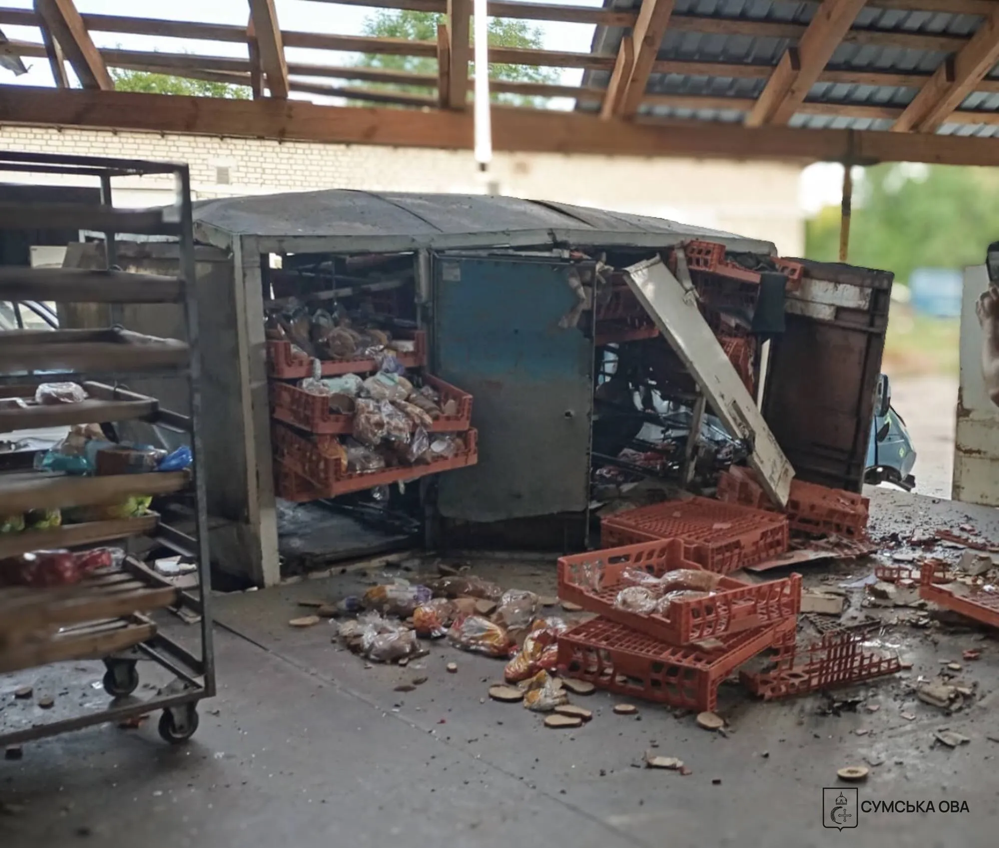 Наслідки удару по хлібокомбінату у Глухові
