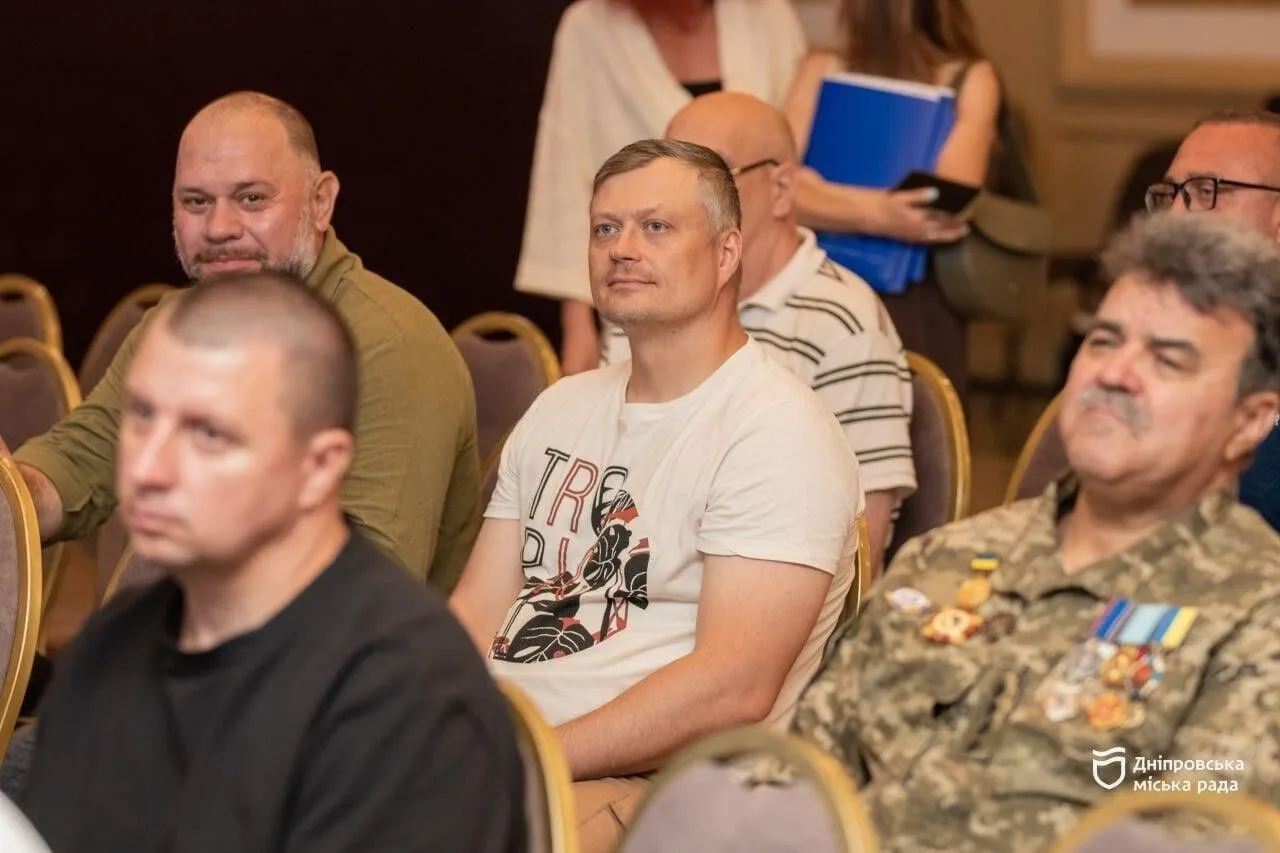 В Днепре состоялся форум для ветеранов и ветеранок «Путь возвращения»