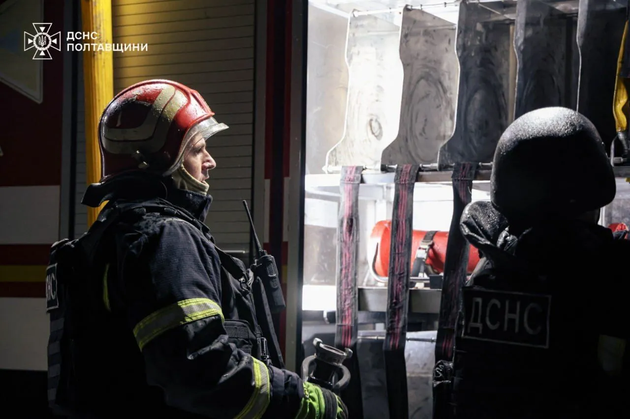 На місці атаки працювали рятувальники