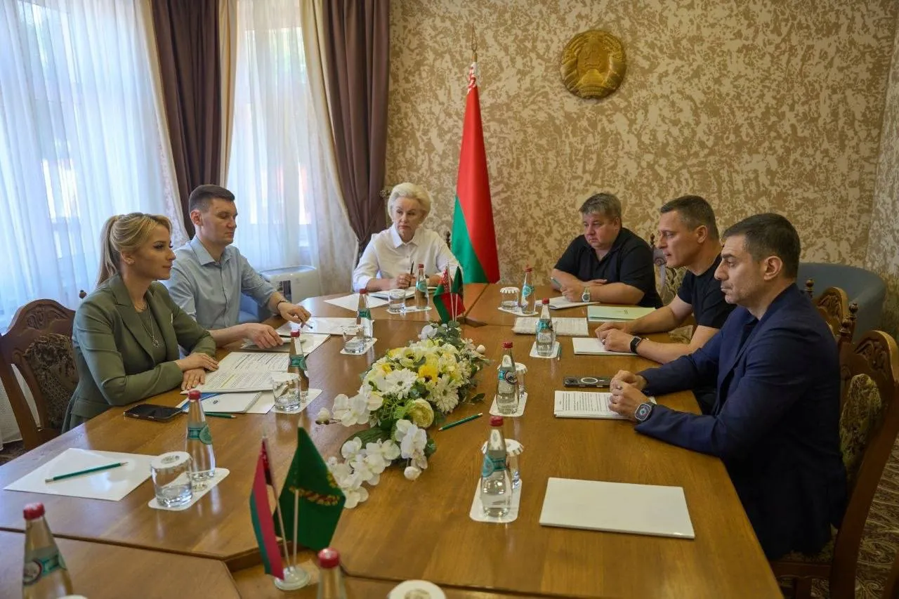 Сторони обговорили низку гуманітарних питань