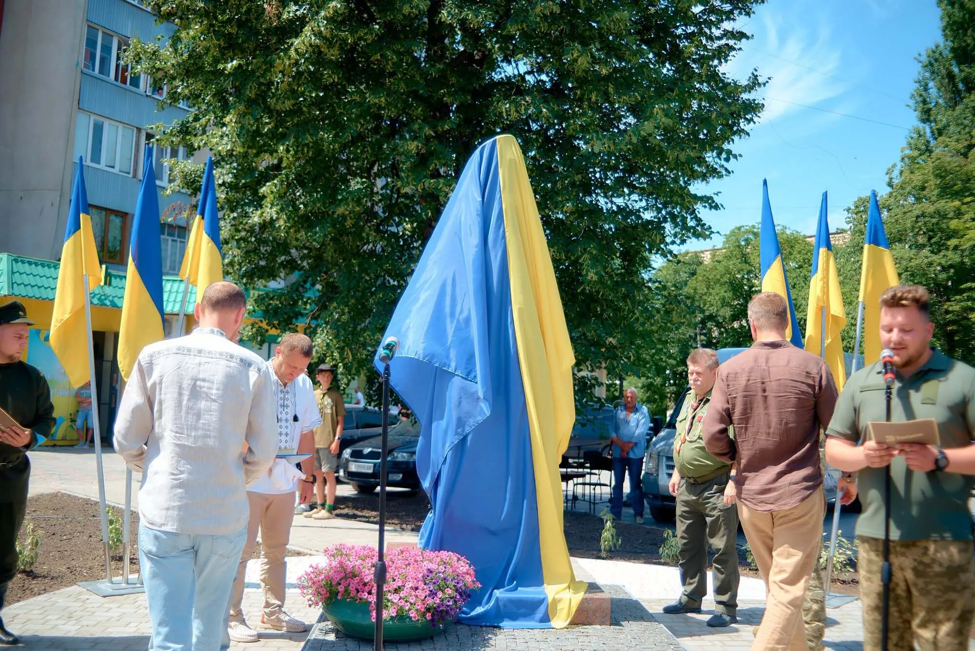 Открытие памятника в Каменце-Подольском