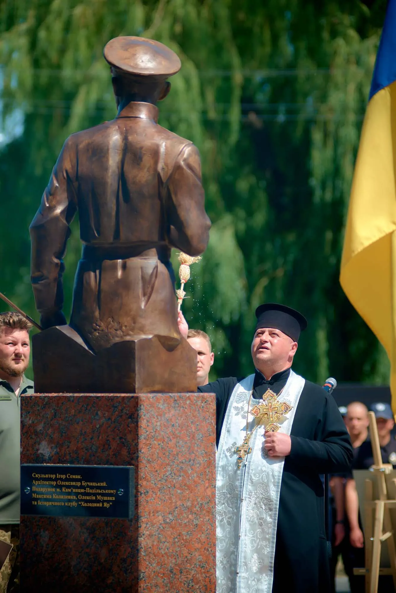 Открытие памятника в Каменце-Подольском