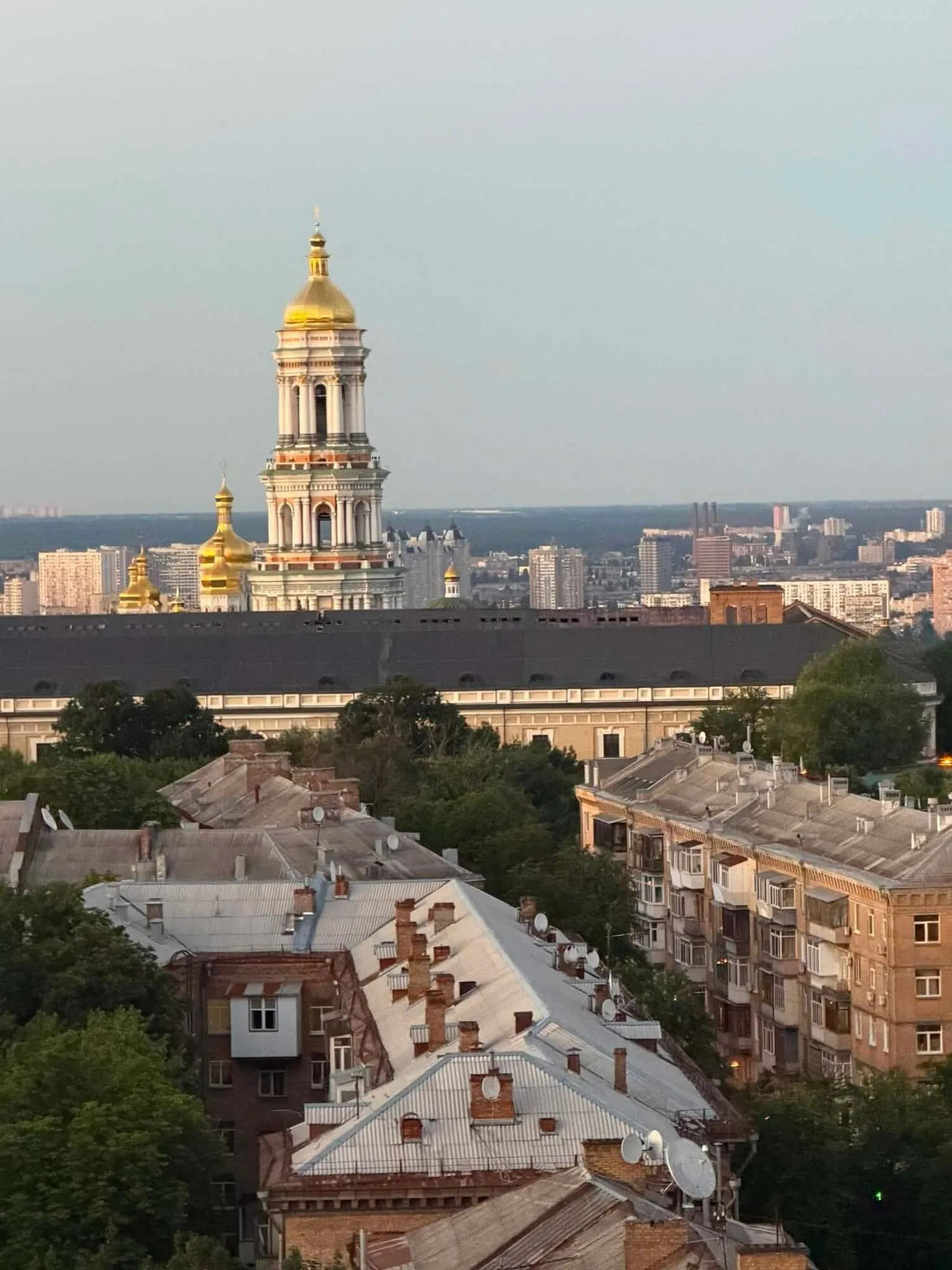 И враги не нужны: в особо охраняемой зоне вблизи Лавры хотят построить 23-этажку