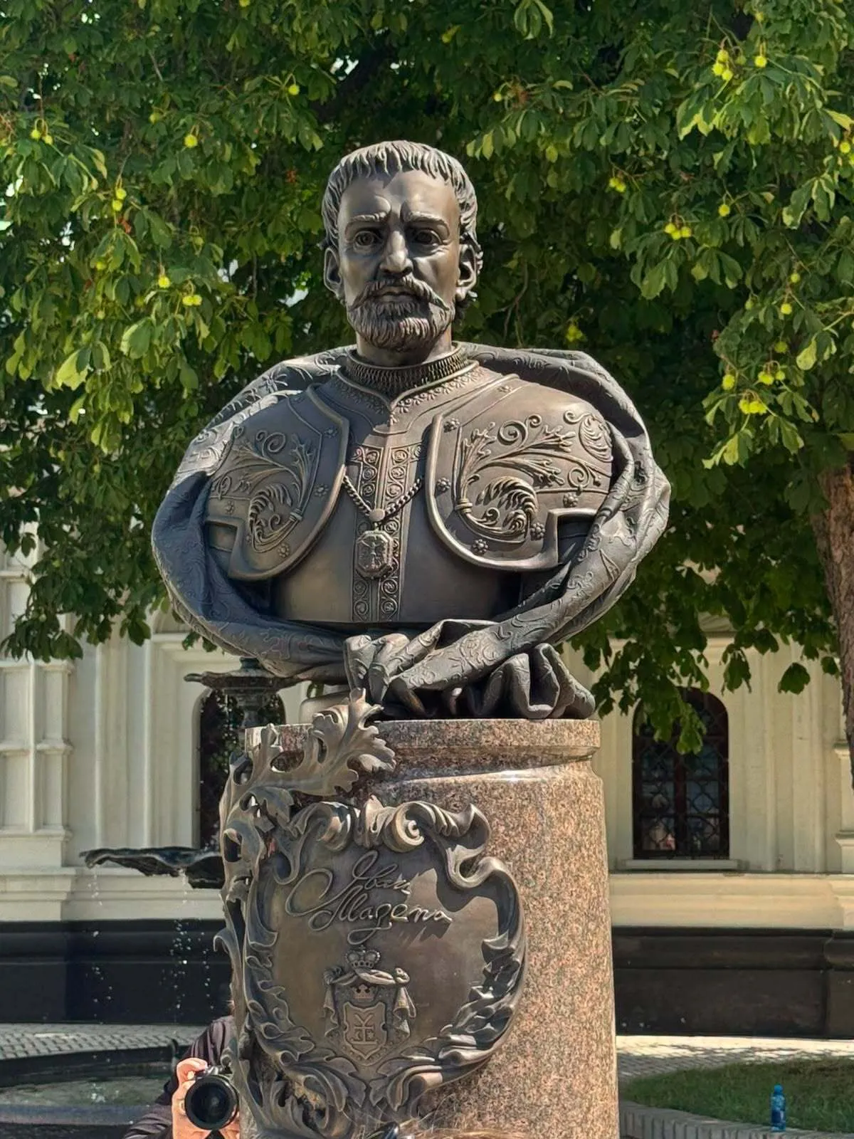 Памятник гетману Ивану Мазепе