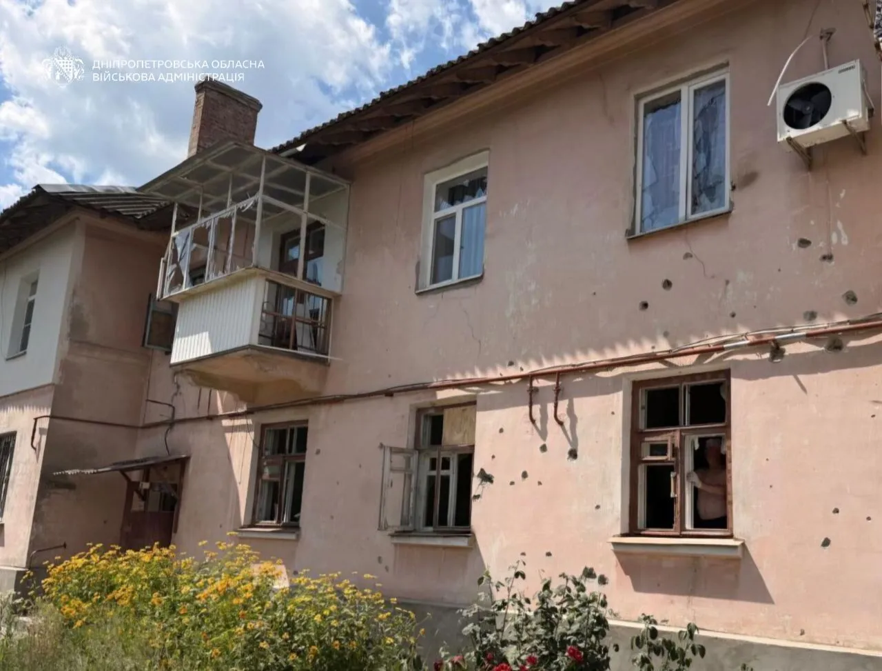 Дві людини дістали поранення під час обстрілу.