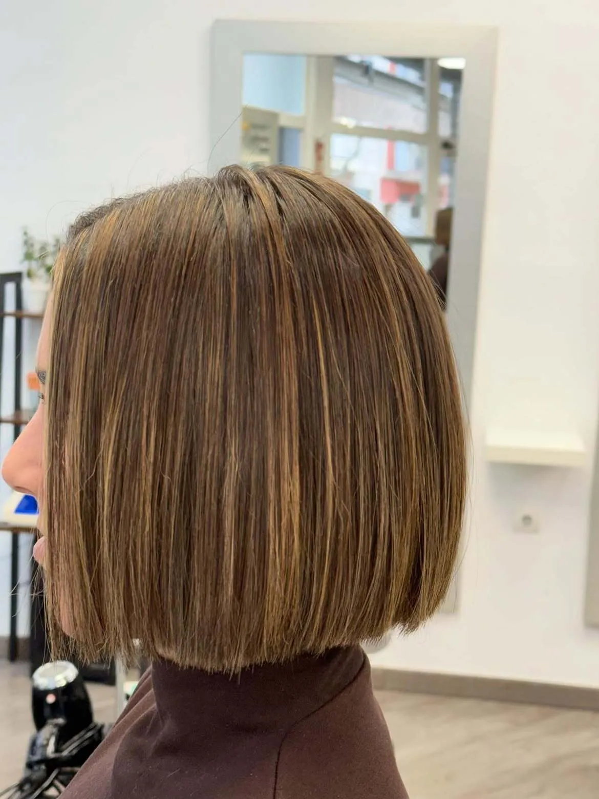 Глянцеве каре.
