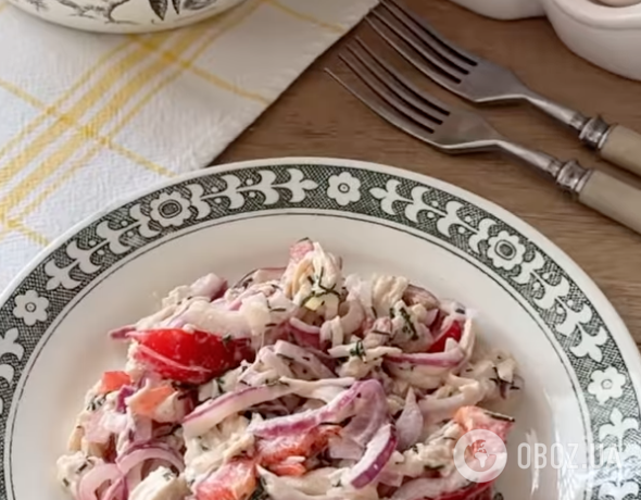 Вкусный белковый салат, который можно есть вечером: понадобится три главных ингредиента