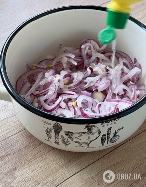 Вкусный белковый салат, который можно есть вечером: понадобится три главных ингредиента
