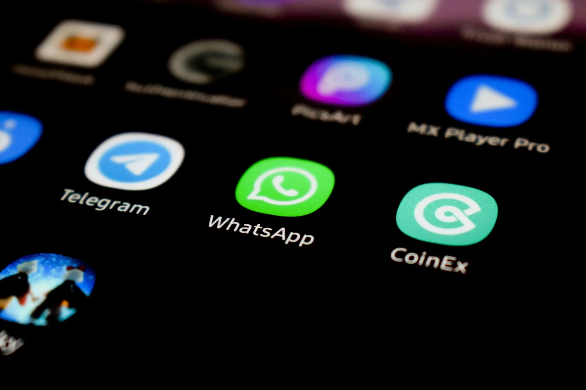 Топ-6 настроек в WhatsApp, которые следует включить для защиты учетной записи