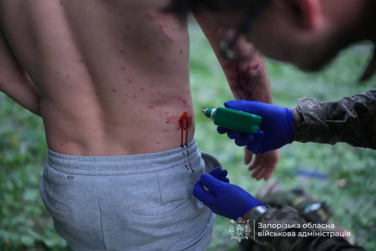 Россия атаковала дронами Запорожье: пострадали дом, общественный транспорт и люди. Фото