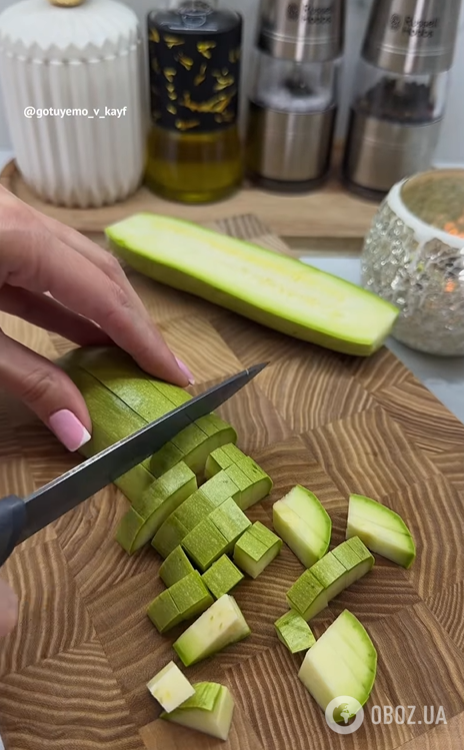 Нежная курица с овощами в сливочном соусе: можно очень вкусно приготовить на обед