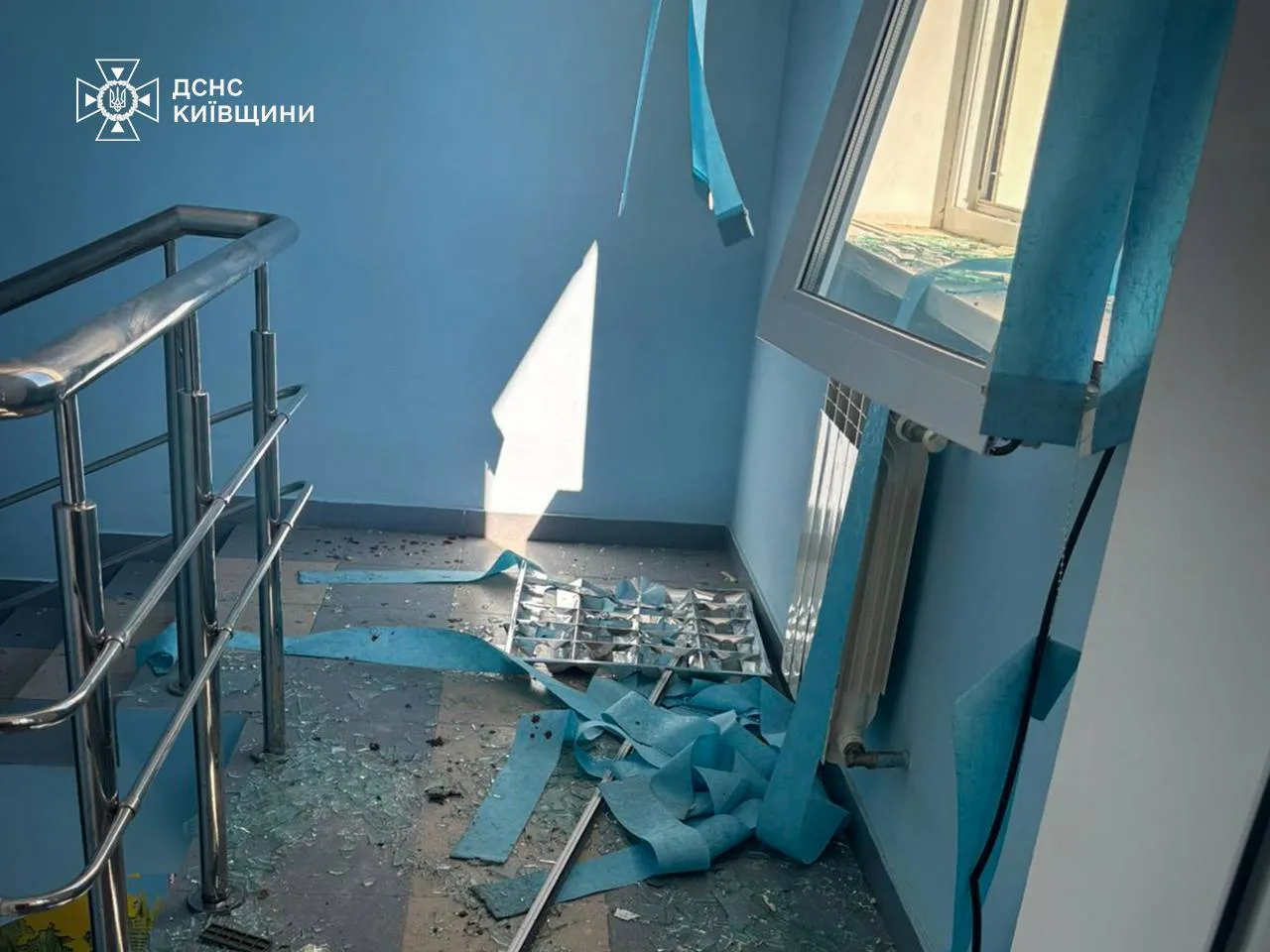 На Київщині російський дрон атакував підприємство "Яготинське для дітей": є загиблі та постраждалі. Фото