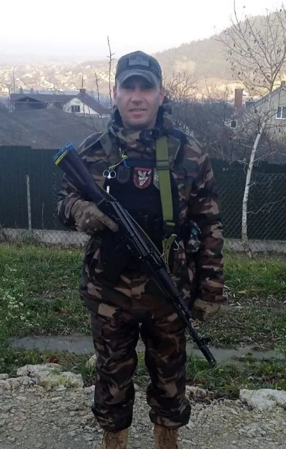 "Пішов на штурм і обірвався зв'язок": після понад двох років полону додому повернувся 38-річний військовий з Тернопільщини. Фото