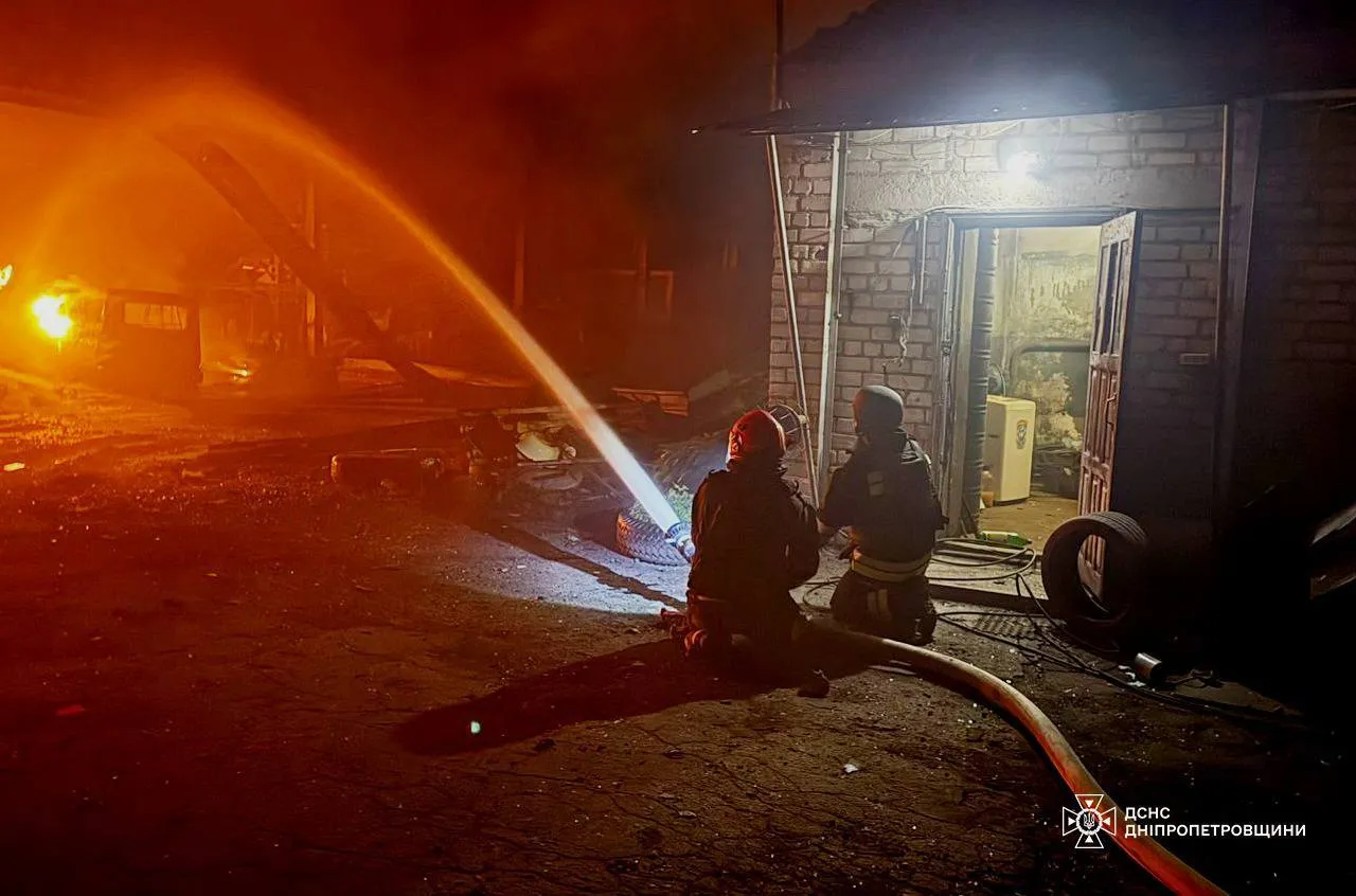 Окупанти вдарили по Дніпропетровщині: загинули двоє людей, є поранені. Фото