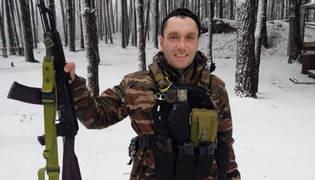"Пішов на штурм і обірвався зв'язок": після понад двох років полону додому повернувся 38-річний військовий з Тернопільщини. Фото