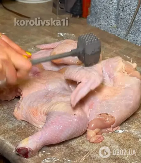 Соковита курка табака в духовці: як смачно приготувати м'ясо