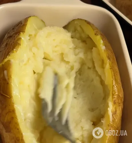 Самый вкусный фаршированный картофель на ужин: запекается в духовке