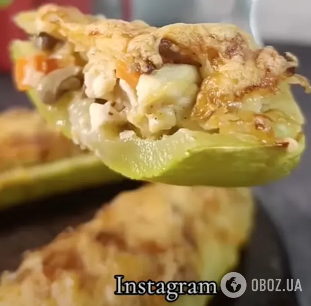 Лодочки из кабачков с вкусной мясной начинкой: делимся рецептом блюда для обеда и ужина