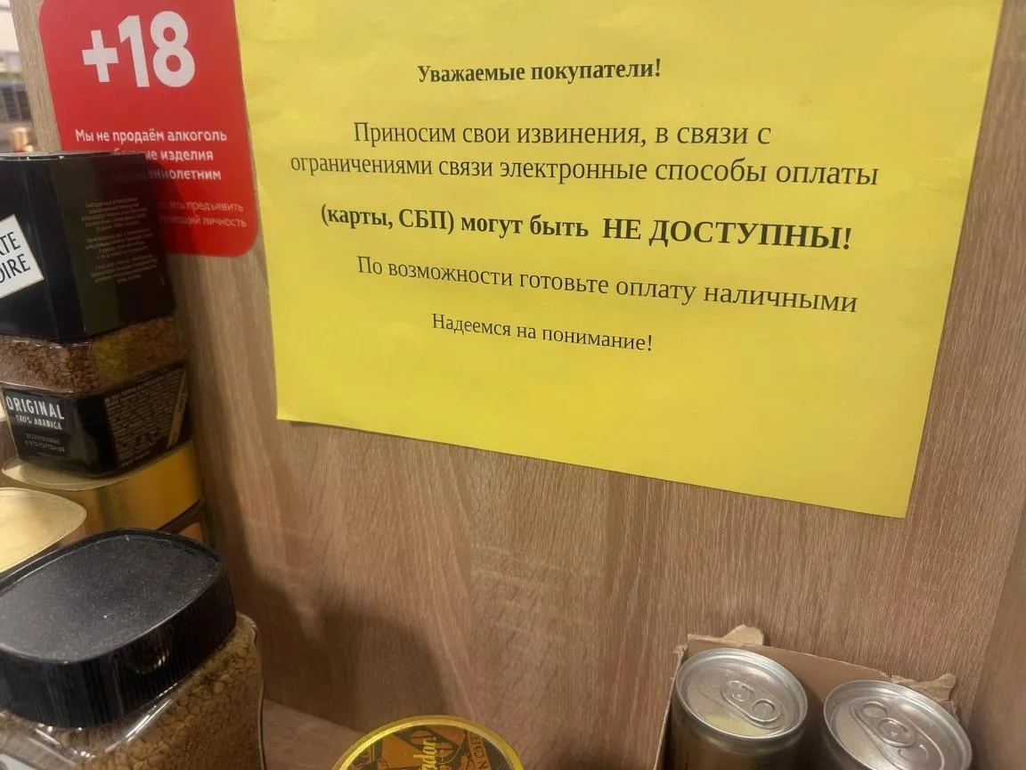 Пылают порты и НПЗ: ВСУ устроили грандиозную атаку на военные объекты РФ. Все детали, фото и видео