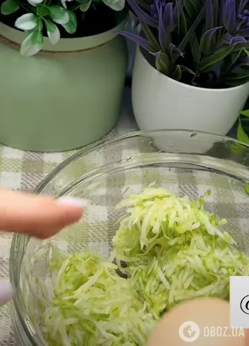 Тонкие и очень вкусные блины из кабачков: делимся легким рецептом