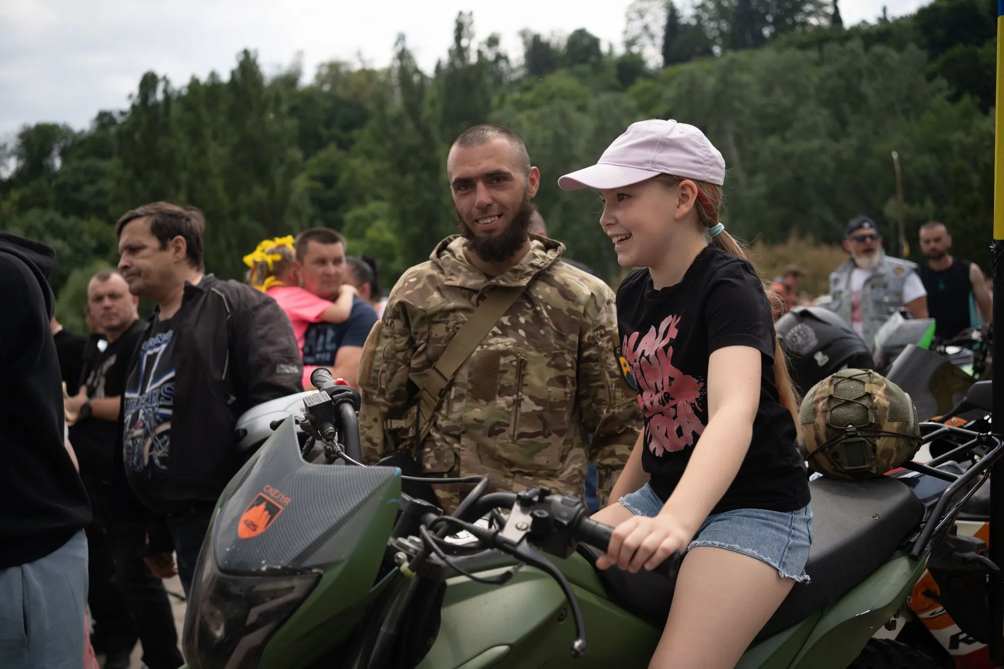 Від Курщини до Криму: штурмовики полку "Скеля" презентували власний мотоклуб