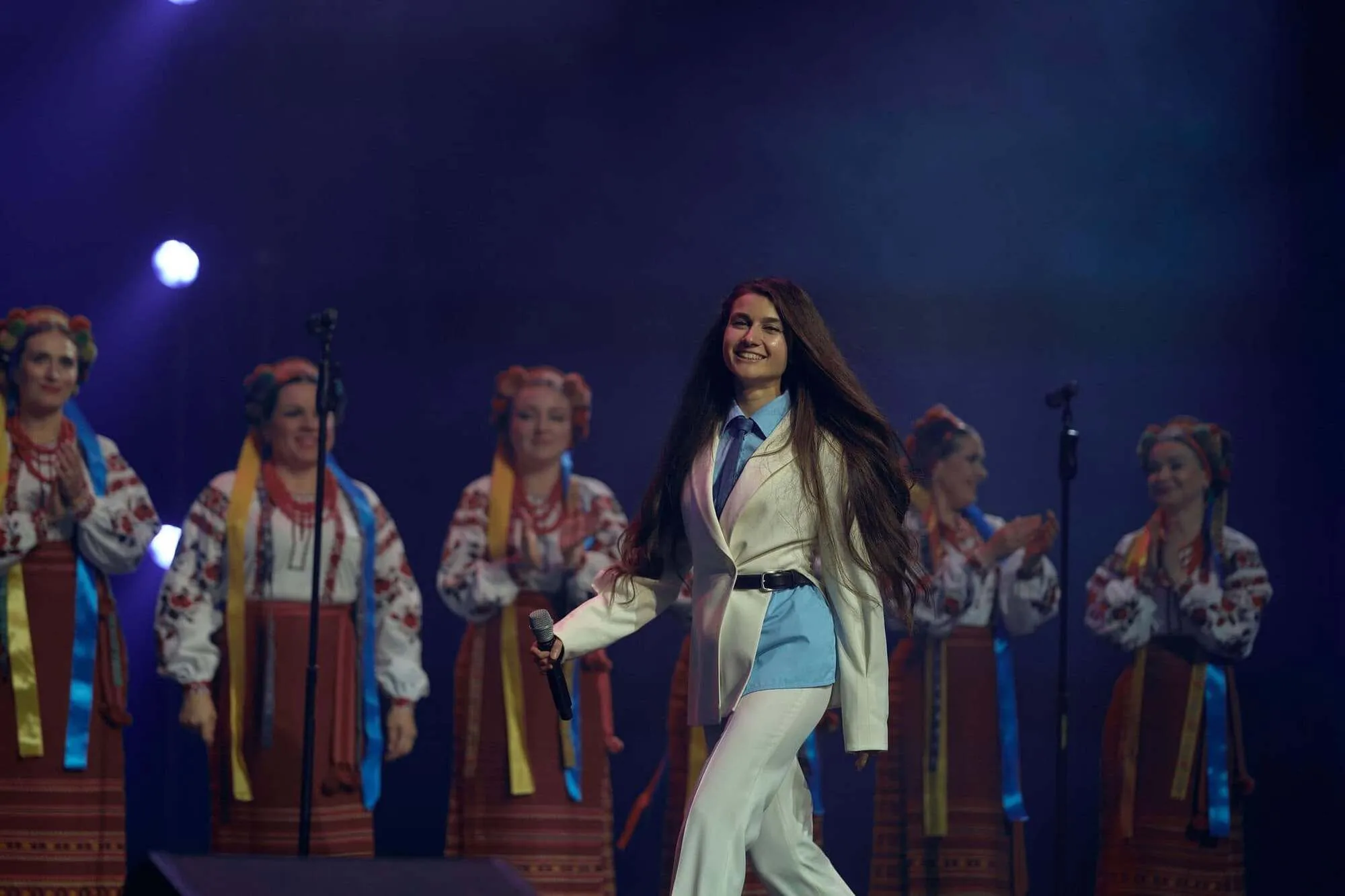 Выступали на празднике Коломойского, но получают "копейки": какая зарплата у солистов хора Веревки и сколько стоит пригласить их на корпоратив