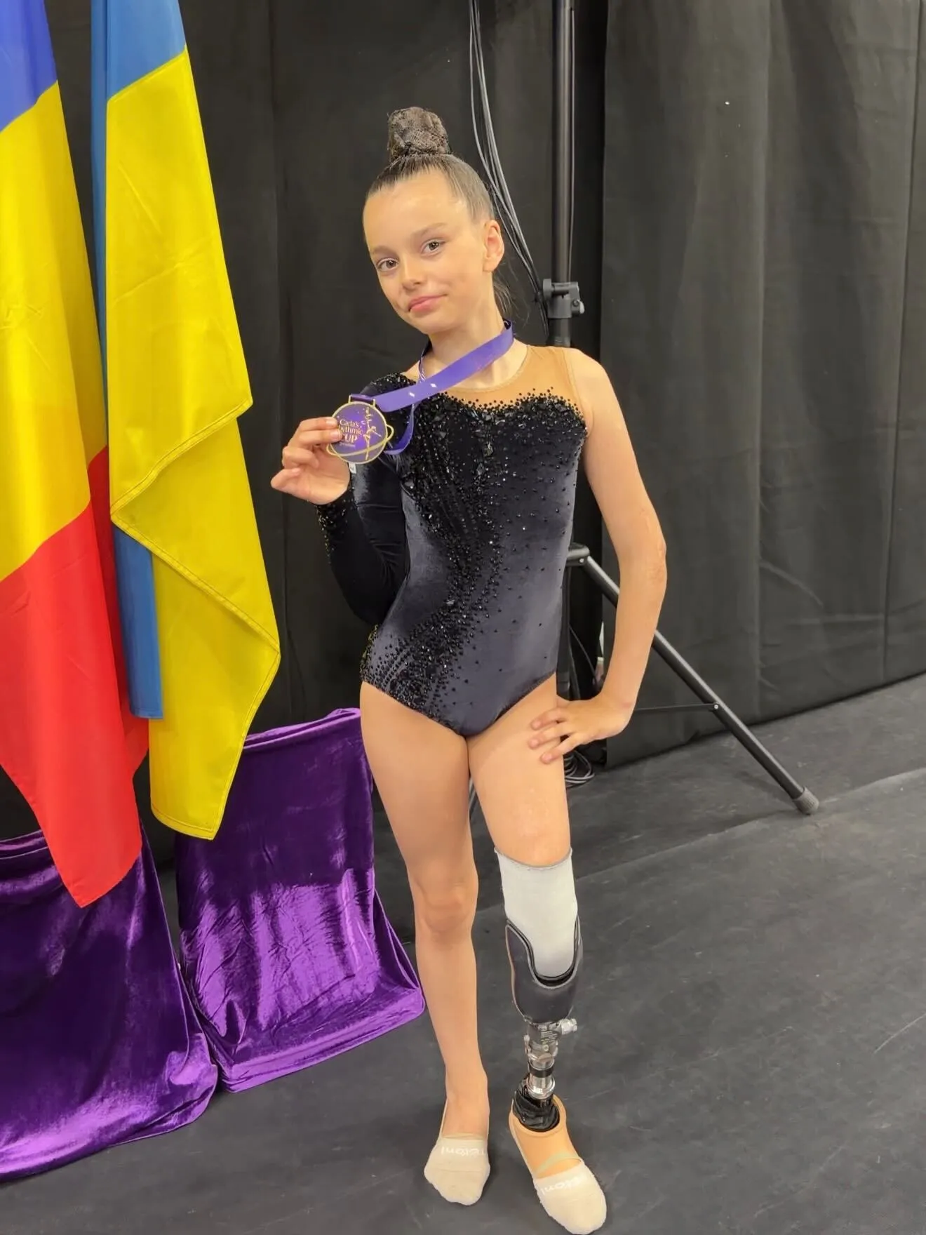 Українська гімнастка, яка втратила ногу після ракетного обстрілу, виграла міжнародний турнір у Румунії. Відео