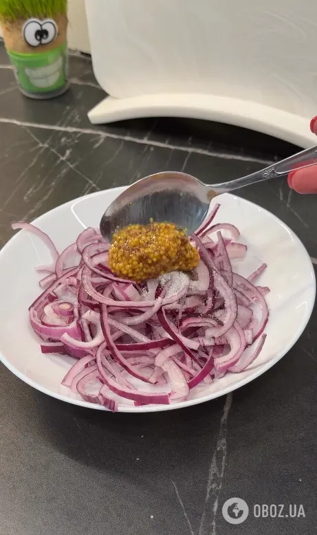 Какой вкусный салат приготовить с помидорами: добавьте пикантный маринад
