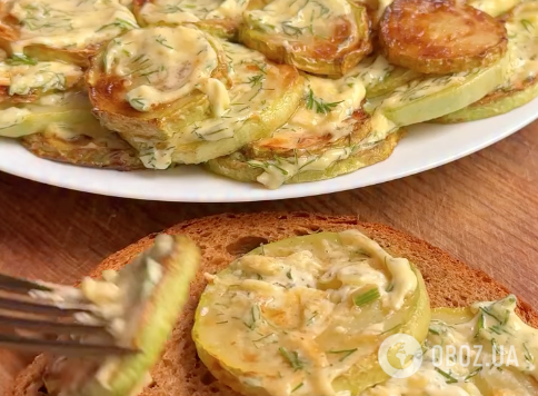 Самая вкусная закуска-намазка из жареных кабачков с сыром и майонезом: рецепт блюда, которое полюбят все