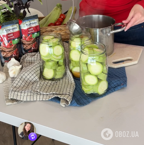Как вкусно заготовить кабачки на зиму: рецепт с кетчупом