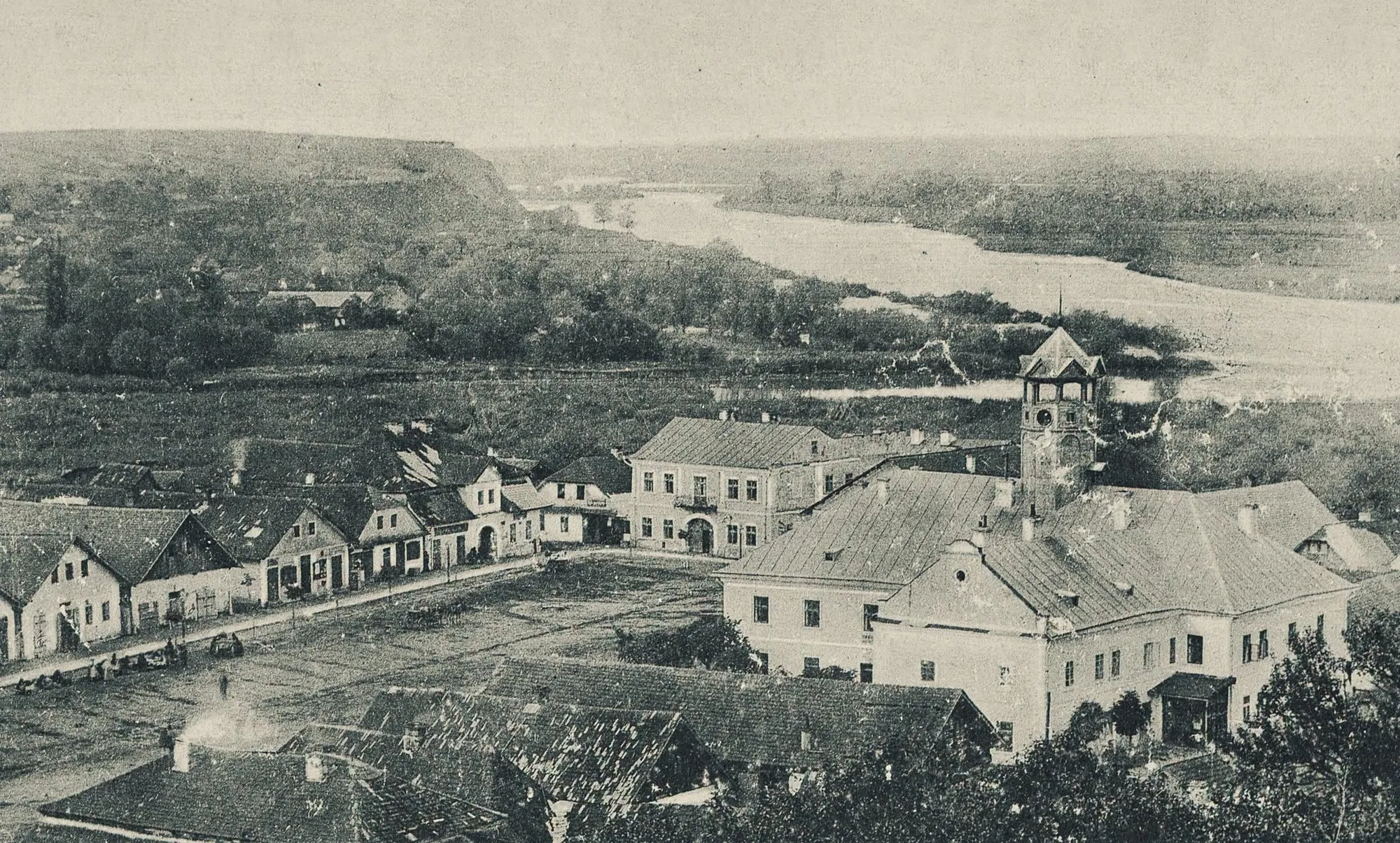 Панорама Галича.