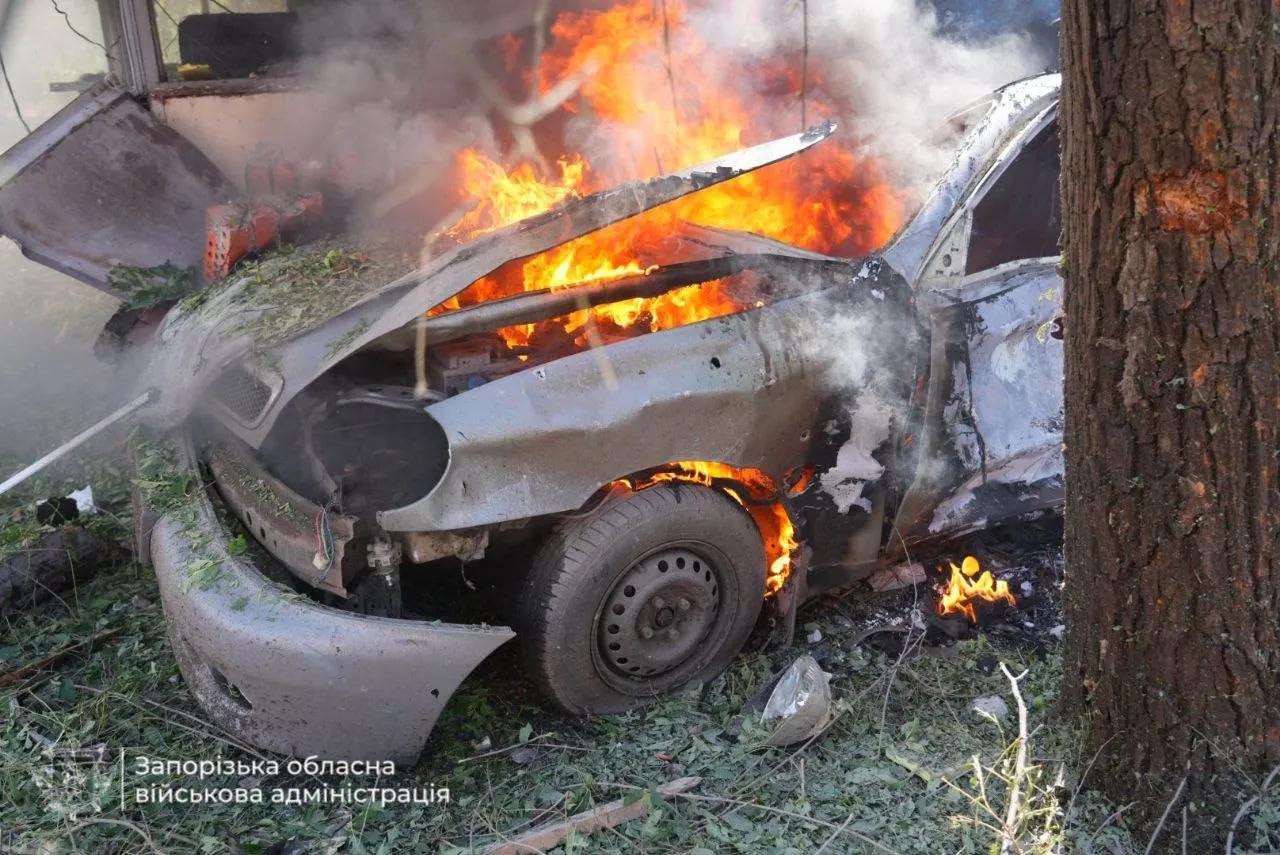 Наслідки російського авіаудару по Запоріжжю 10 липня