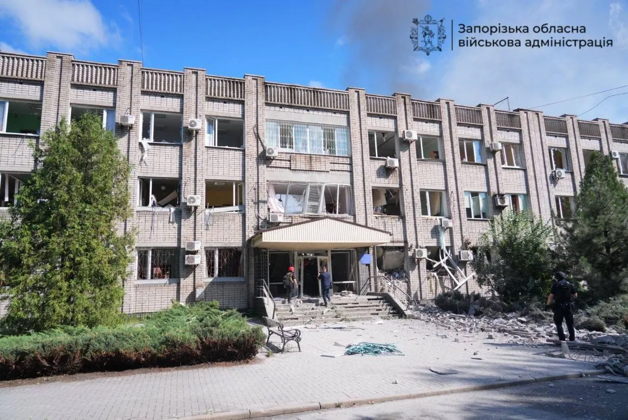Наслідки російського авіаудару по Запоріжжю 10 липня