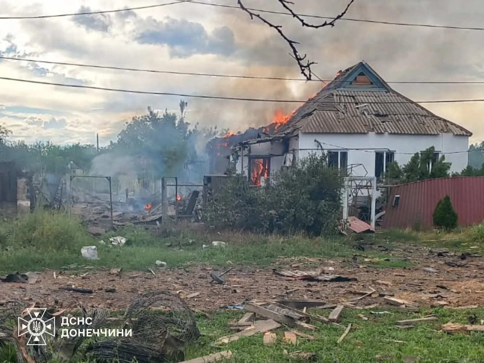 Ворог бив по населених пунктах Донеччини