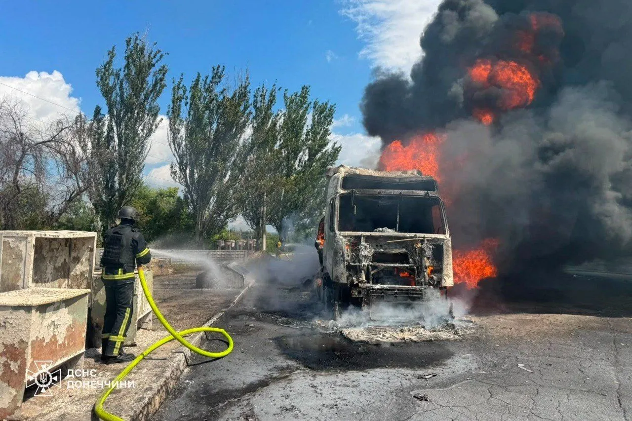 Пожарные оперативно ликвидировали последствия пожара.