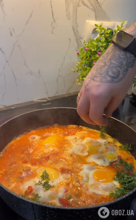 Самый удачный рецепт шакшуки: получится очень вкусно