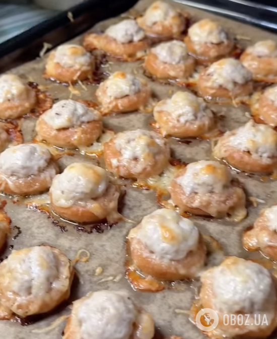 Вкусные фаршированные бублики с мясным фаршем и сыром: делимся рецептом бюджетной закуски