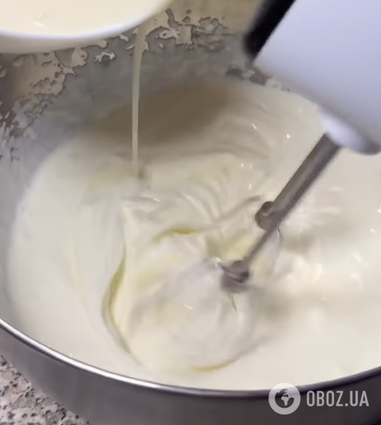 Вкусный летний десерт без выпечки "Битое стекло": делимся простым рецептом